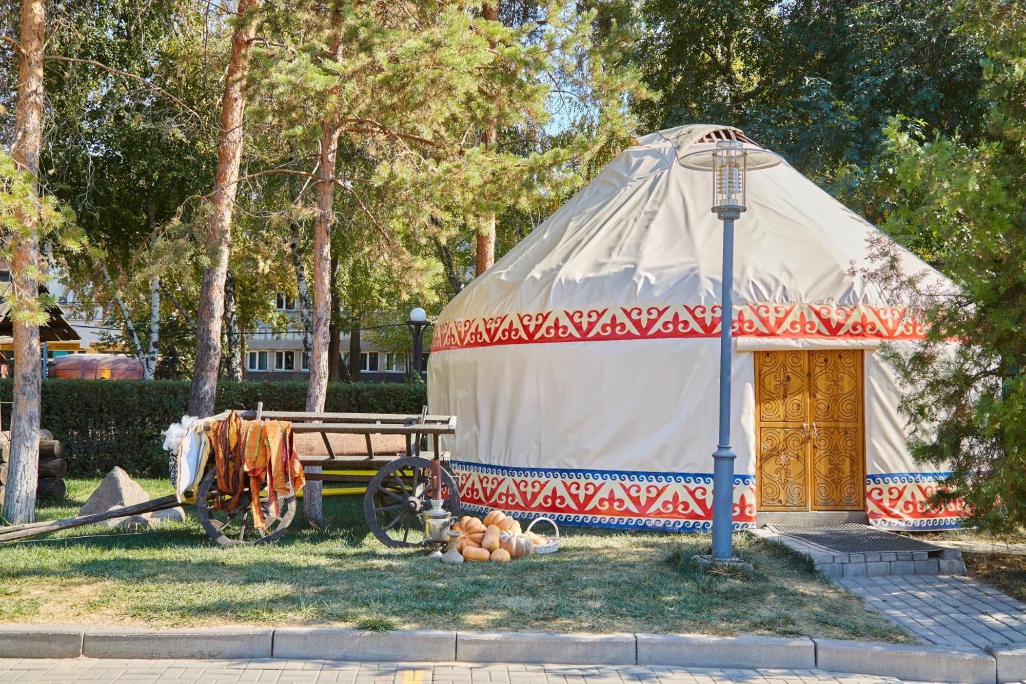 Saraishyq Hotel Almatı Dış mekan fotoğraf